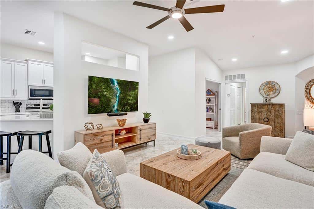 750 Tarpon Cove Dr #202, Naples, photo 7