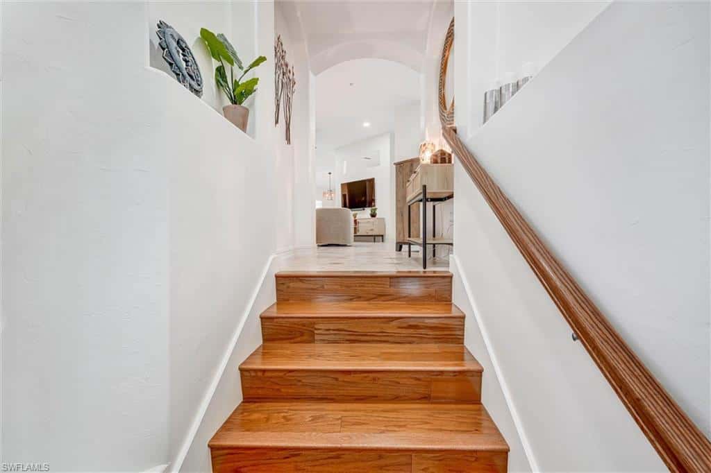 750 Tarpon Cove Dr #202, Naples, photo 4