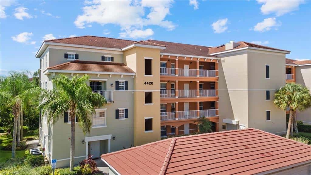 4420 Botanical Place Cir #402, Naples, photo 23