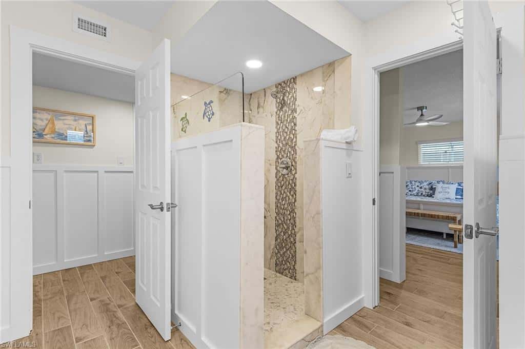 467 Madison Ct, Fort Myers Beach, photo 23