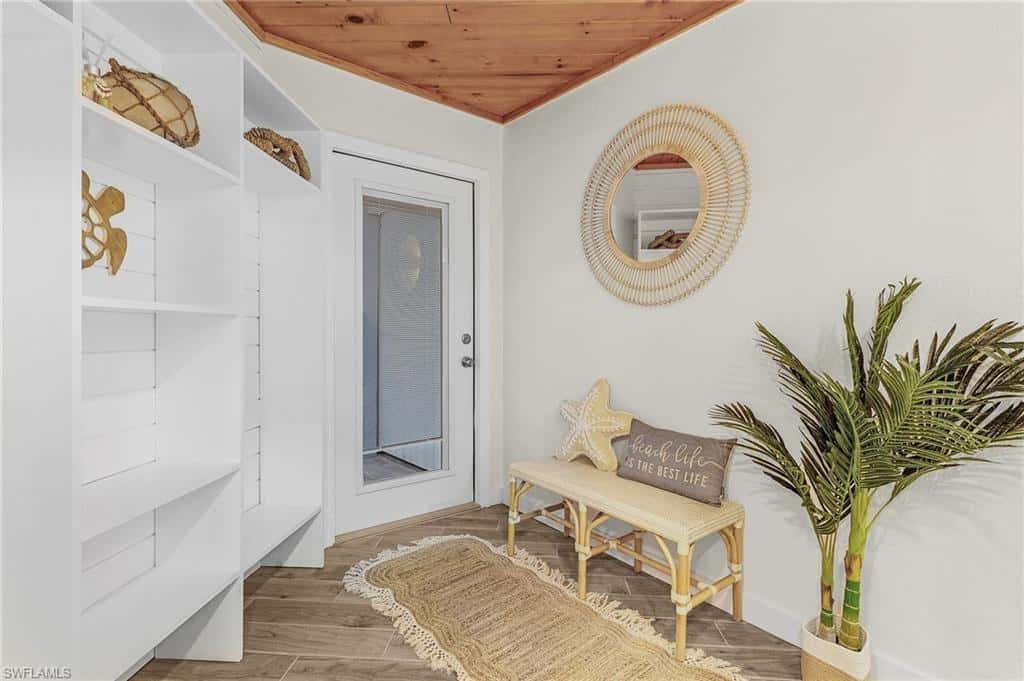 467 Madison Ct, Fort Myers Beach, photo 27
