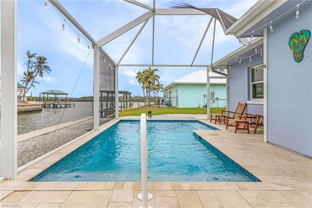 467 Madison Ct, Fort Myers Beach, photo 7