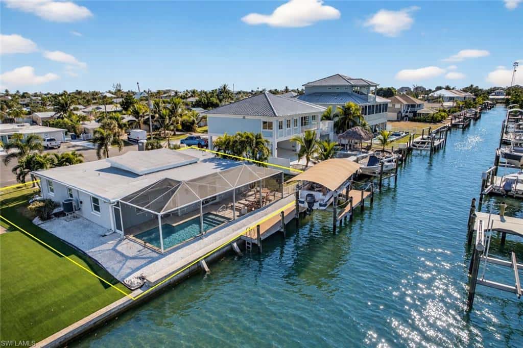 467 Madison Ct, Fort Myers Beach, photo 31