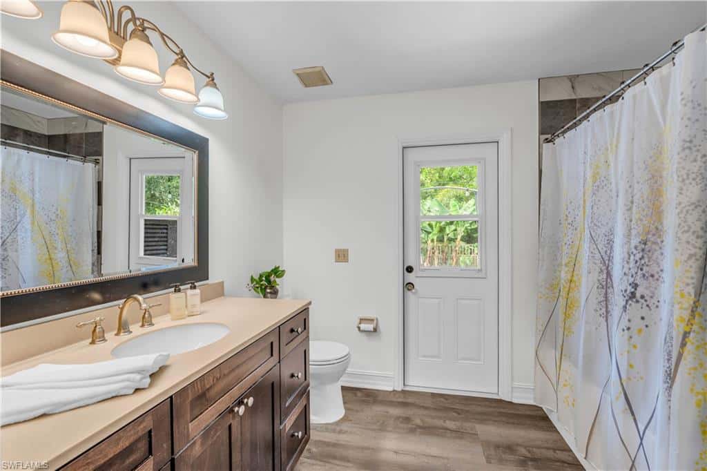 6061 Golden Oaks Ln, Naples, photo 22