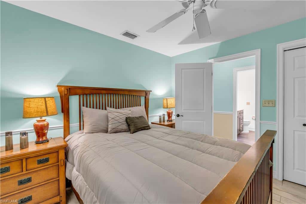 6061 Golden Oaks Ln, Naples, photo 20