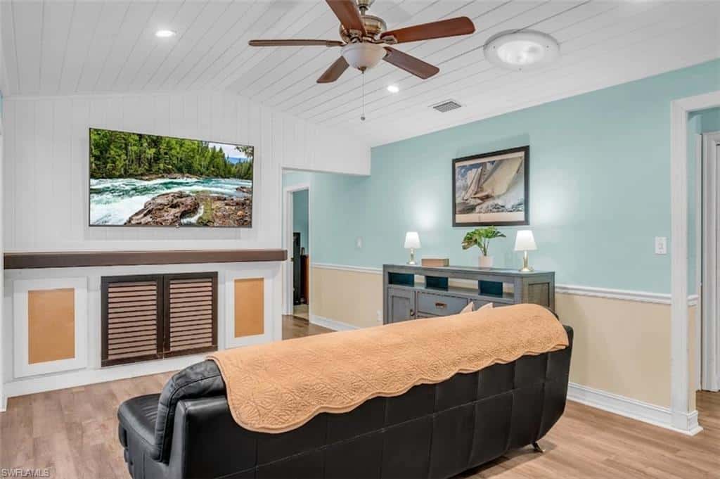 6061 Golden Oaks Ln, Naples, photo 11