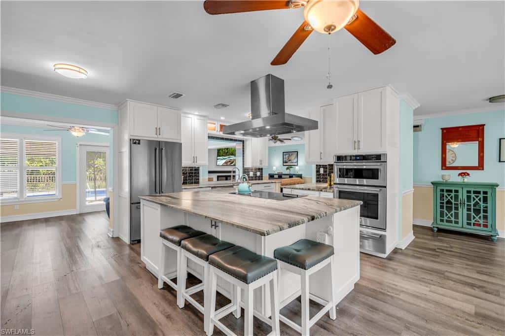 6061 Golden Oaks Ln, Naples, photo 4