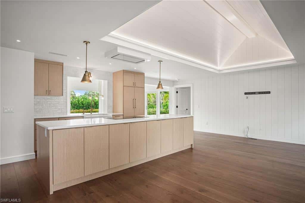 664 Pompano Dr, Naples, photo 8