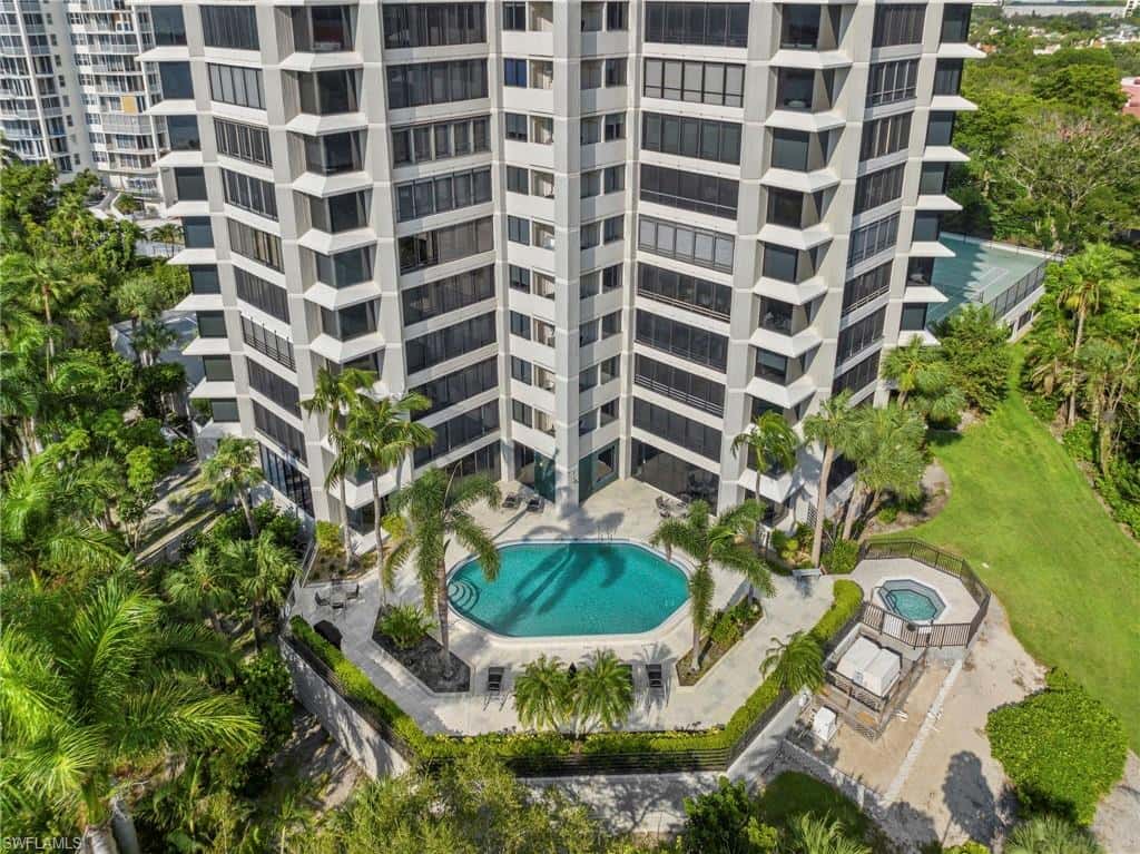 5555 Heron Point Dr #302, Naples, photo 45