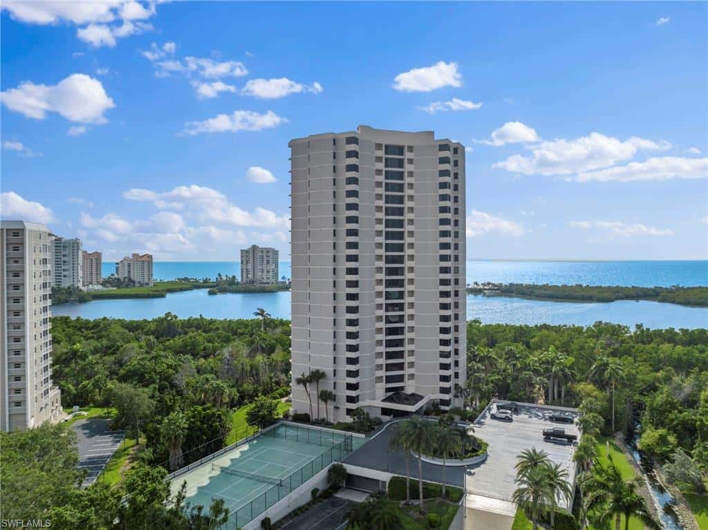 5555 Heron Point Dr #302, Naples, photo 29