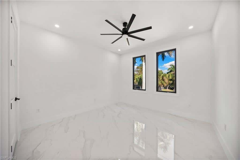 135 7th St, Naples, photo 36