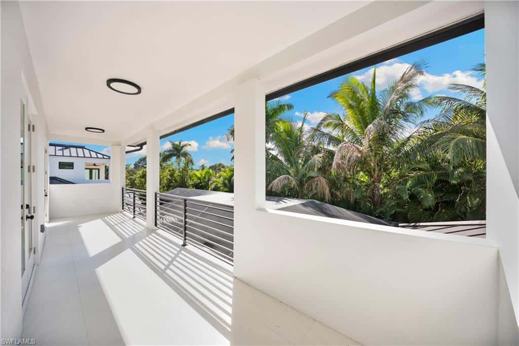 135 7th St, Naples, photo 32
