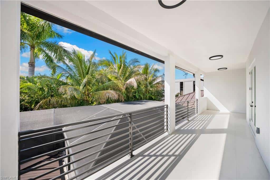 135 7th St, Naples, photo 35
