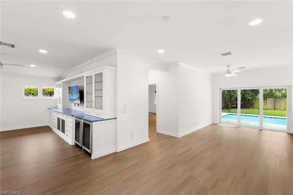 1128 Hilltop Dr, Naples, photo 5