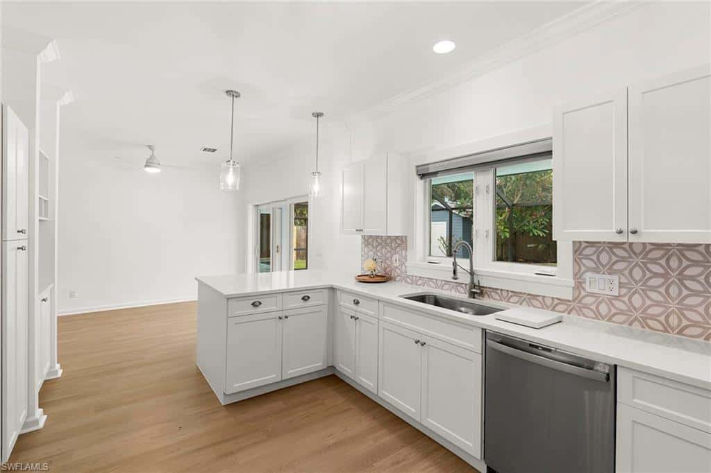 1128 Hilltop Dr, Naples, photo 9