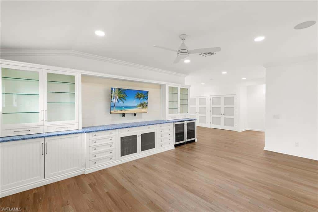 1128 Hilltop Dr, Naples, photo 4