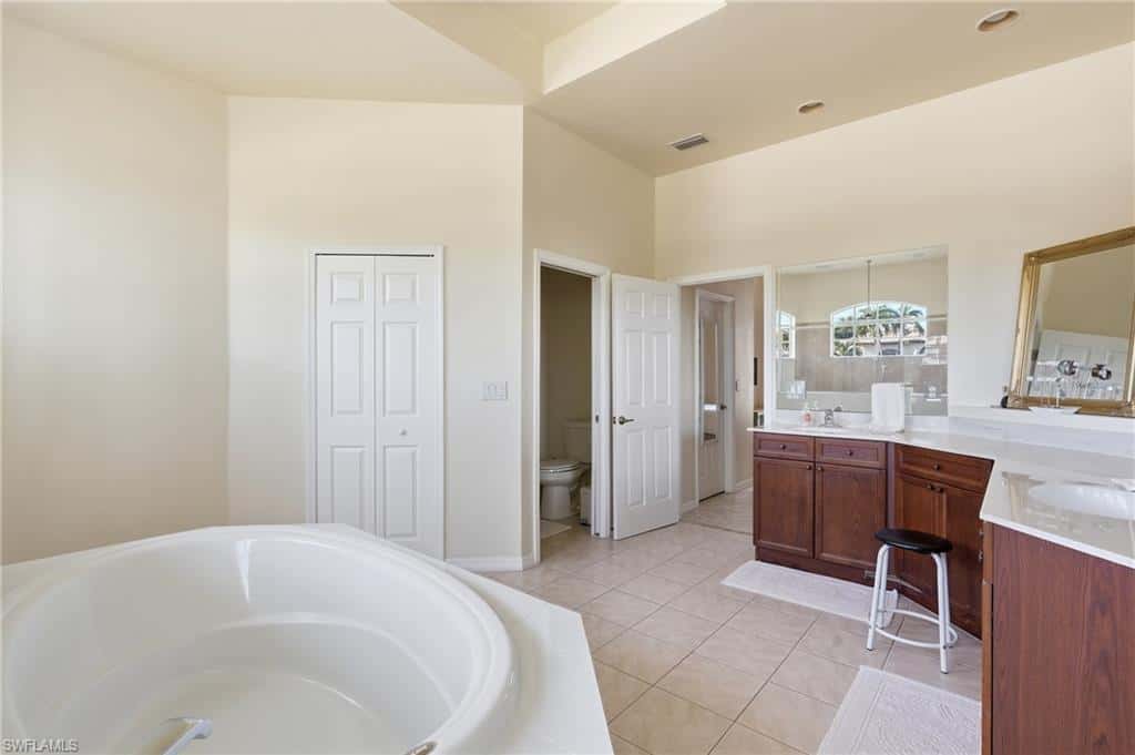 1432 29th Ter, Cape Coral, photo 27