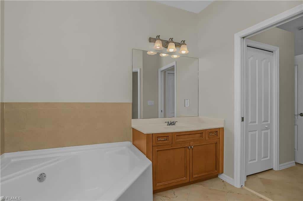 20301 Ardore Ln, Estero, photo 32