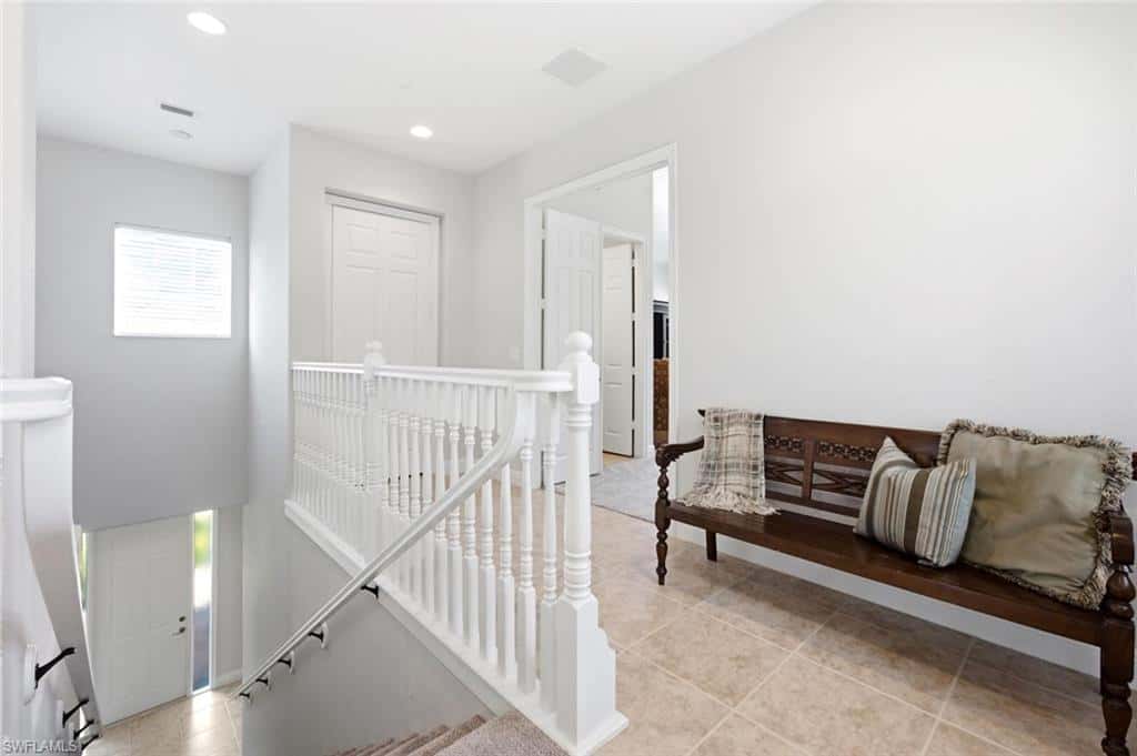 7877 Hawthorne Dr #104, Naples, photo 4