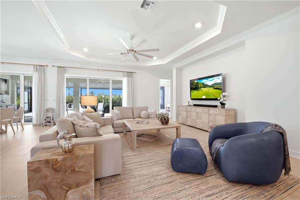 11913 Raggio Dr, Fort Myers, photo 6