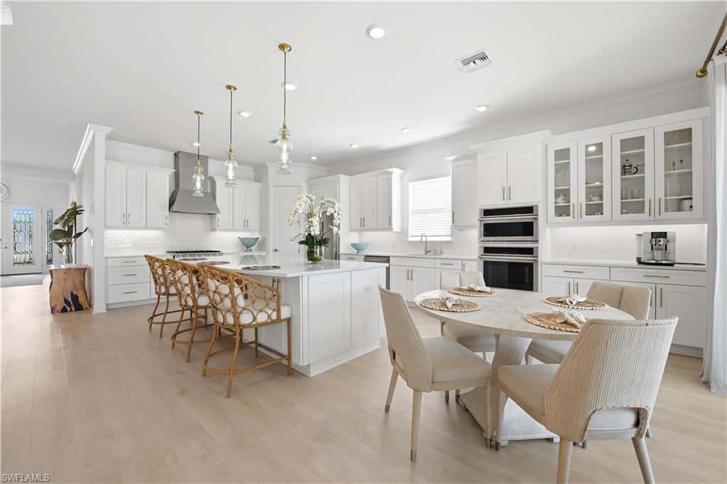 11913 Raggio Dr, Fort Myers, photo 9