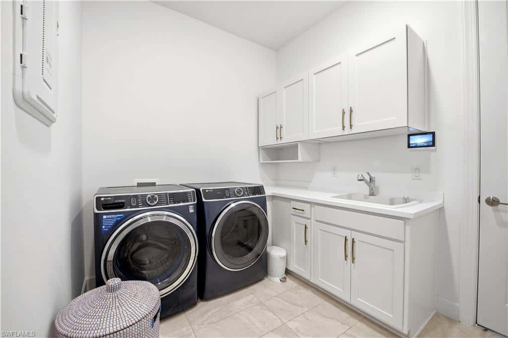 11913 Raggio Dr, Fort Myers, photo 19