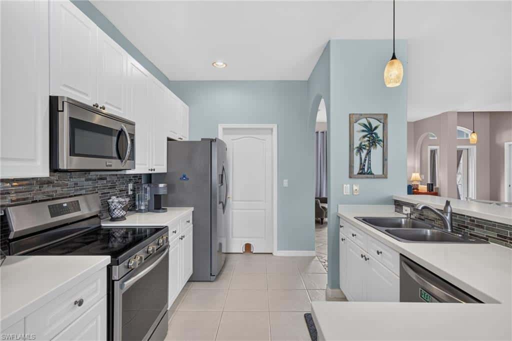 23410 Olde Meadowbrook Cir, Estero, photo 6
