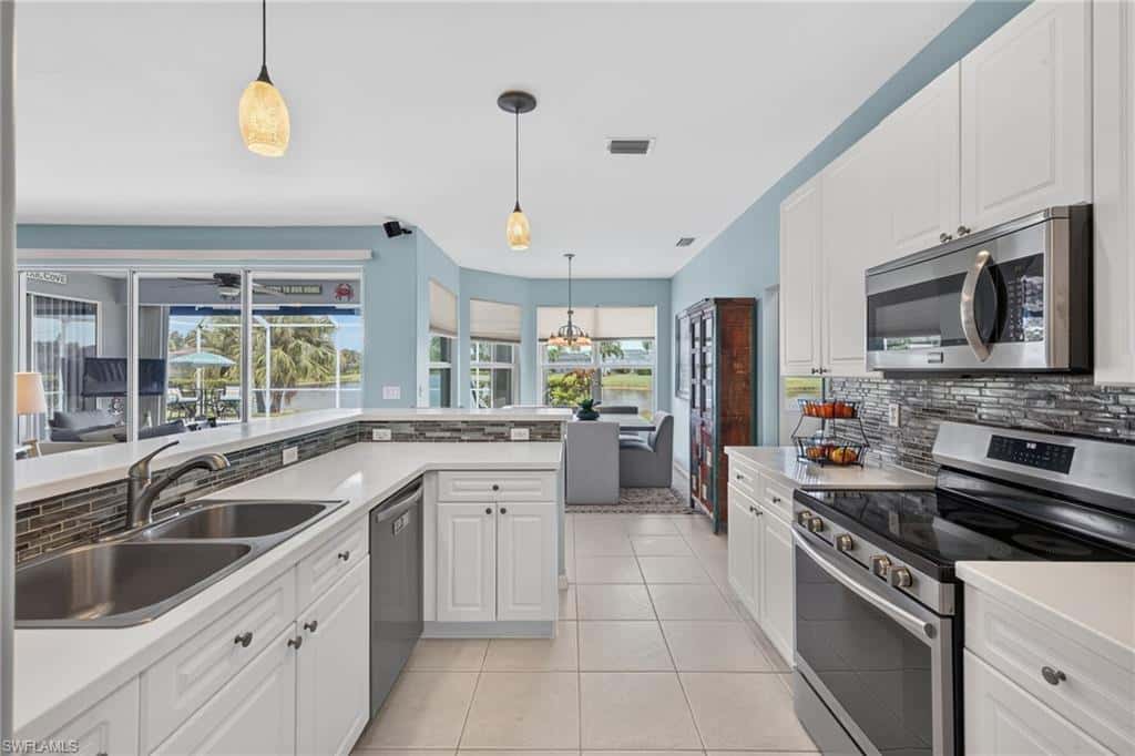 23410 Olde Meadowbrook Cir, Estero, photo 7