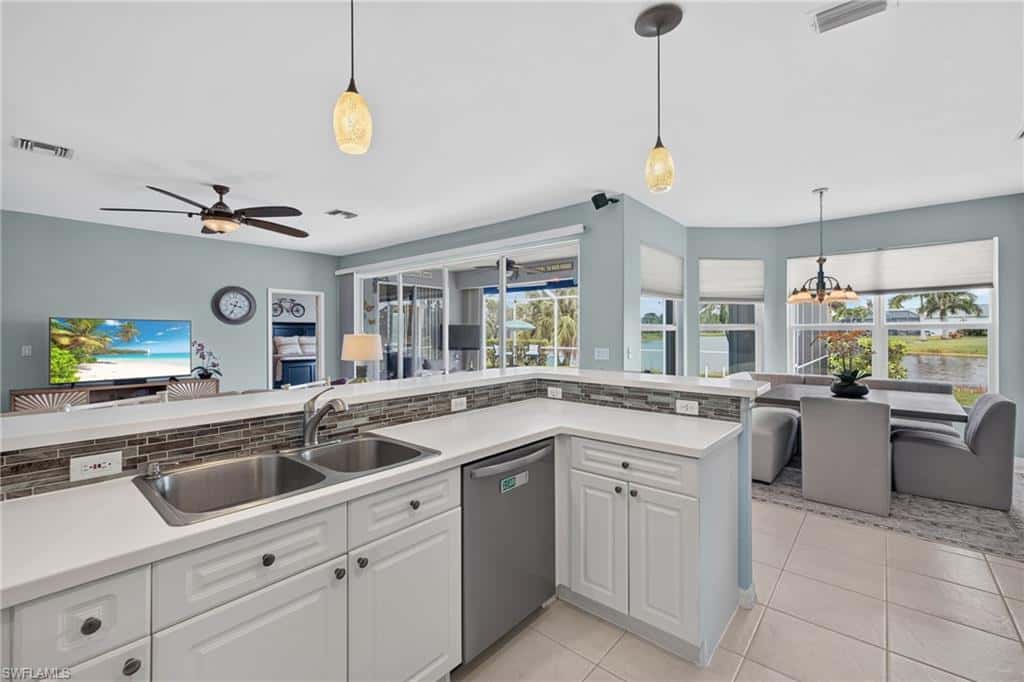 23410 Olde Meadowbrook Cir, Estero, photo 8