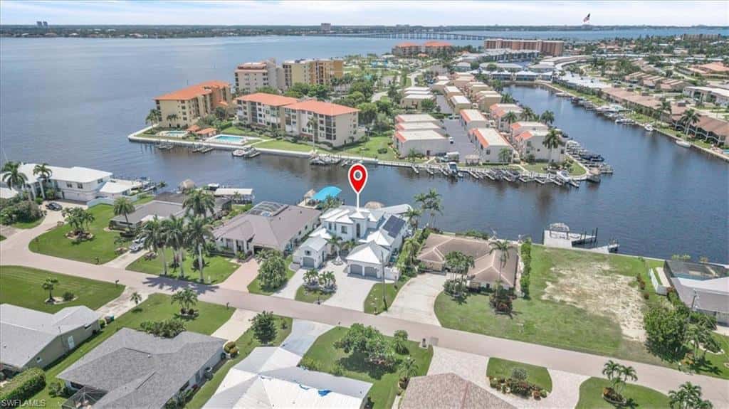 1918 40th St, Cape Coral, photo 47