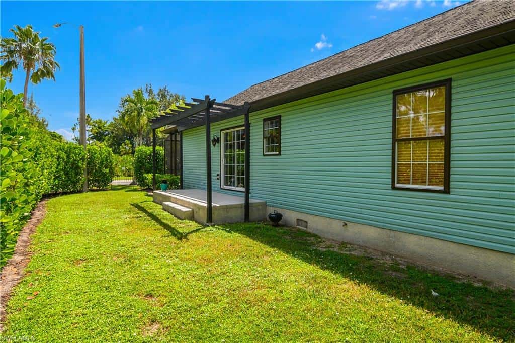 538 Leawood Cir, Naples, photo 12