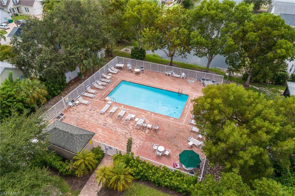 538 Leawood Cir, Naples, photo 40