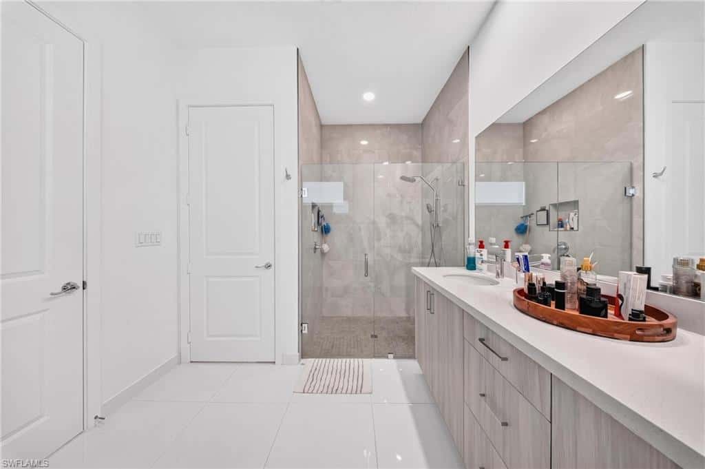 5043 Ofanto Ln, Ave Maria, photo 26