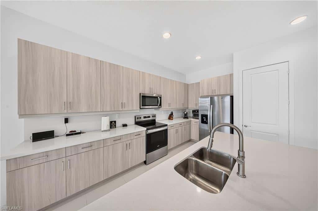 5043 Ofanto Ln, Ave Maria, photo 34