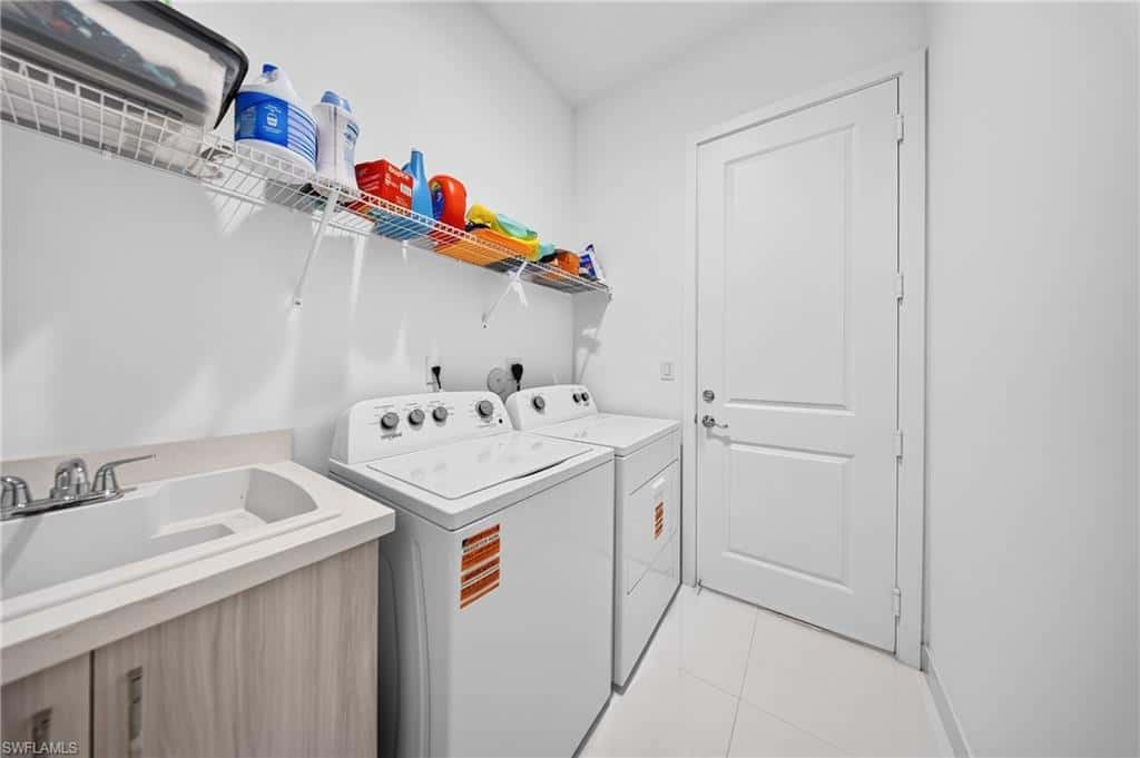 5043 Ofanto Ln, Ave Maria, photo 35