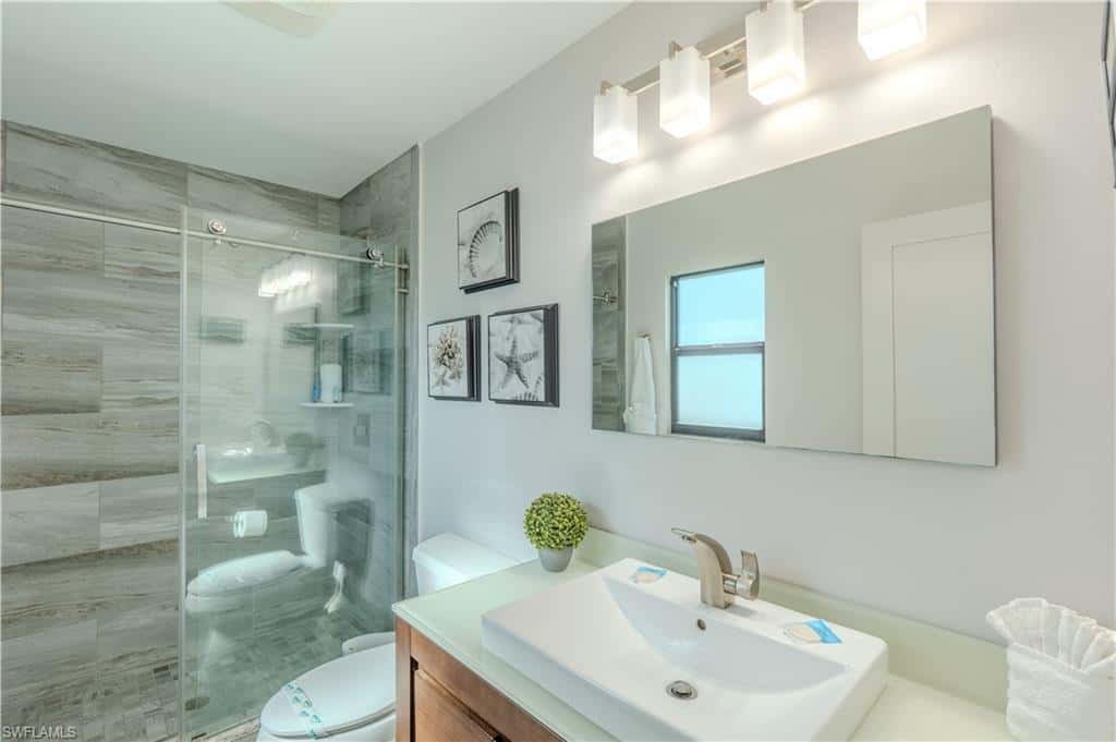 205 Bayview Ave, Fort Myers Beach, photo 28