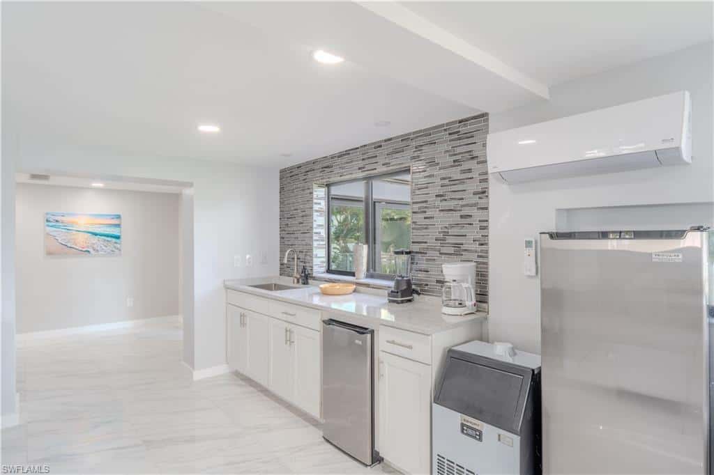 205 Bayview Ave, Fort Myers Beach, photo 35