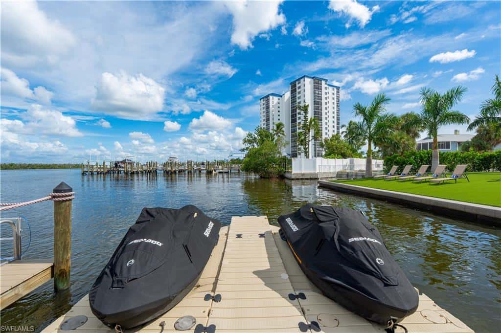 205 Bayview Ave, Fort Myers Beach, photo 4