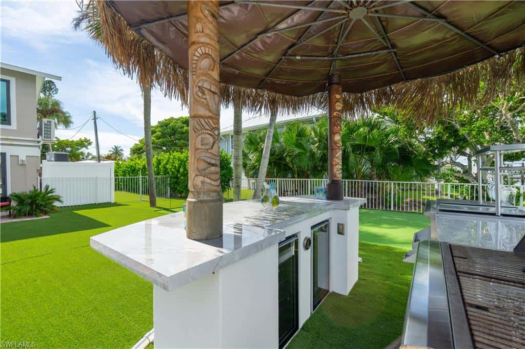 205 Bayview Ave, Fort Myers Beach, photo 8