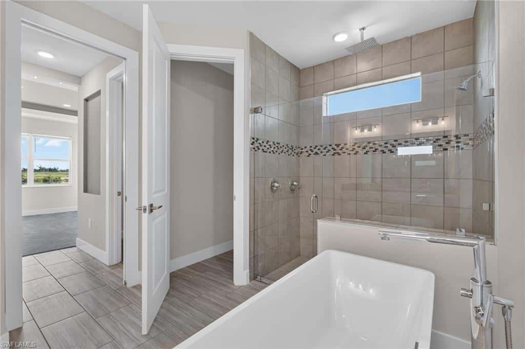 913 33rd Pl, Cape Coral, photo 25