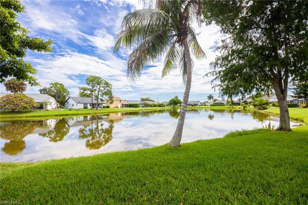 3651 Kent Dr, Naples, photo 4