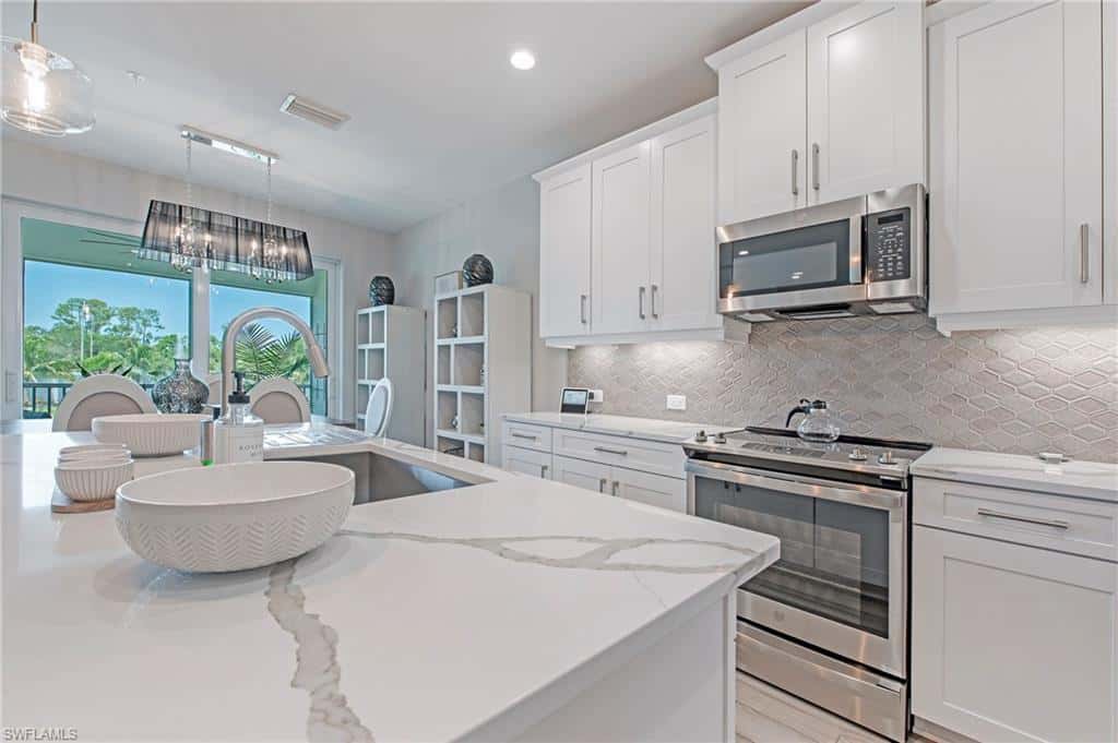 2555 Seychelles Dr #407, Naples, photo 17