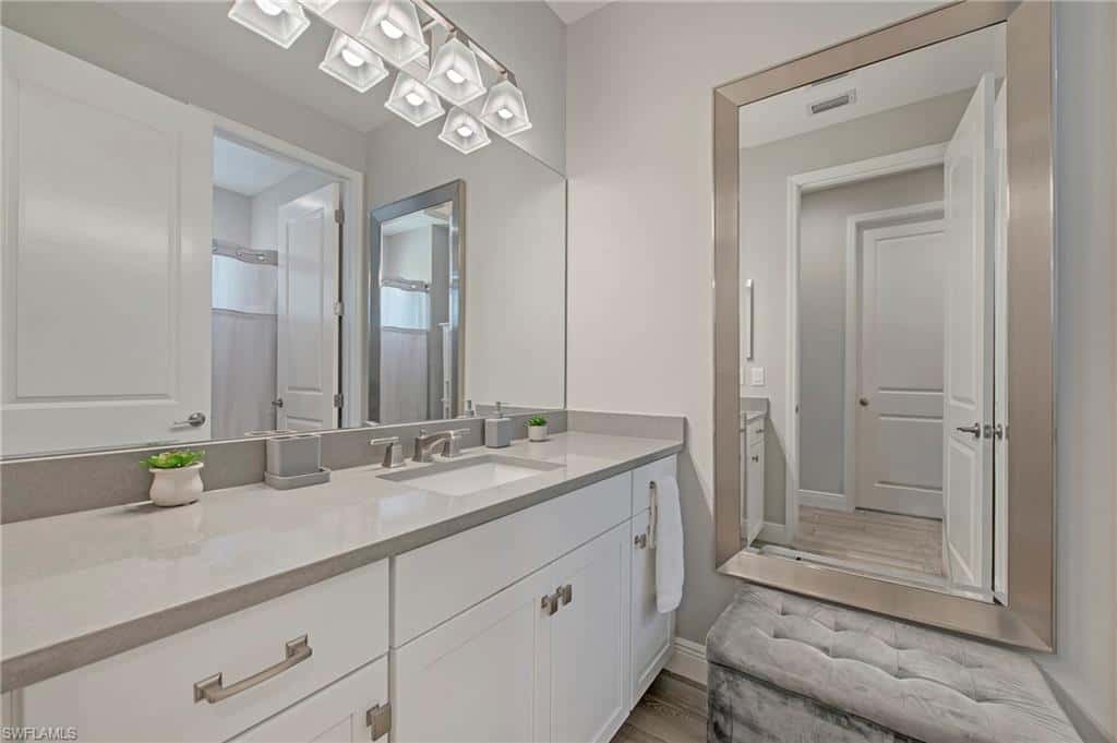 2555 Seychelles Dr #407, Naples, photo 28