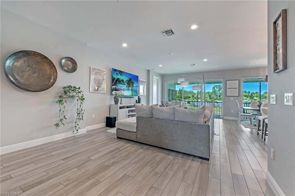 2555 Seychelles Dr #407, Naples, photo 9