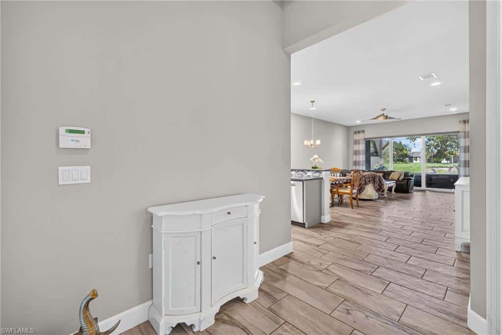 28405 Abruzzo Dr, Bonita Springs, photo 5