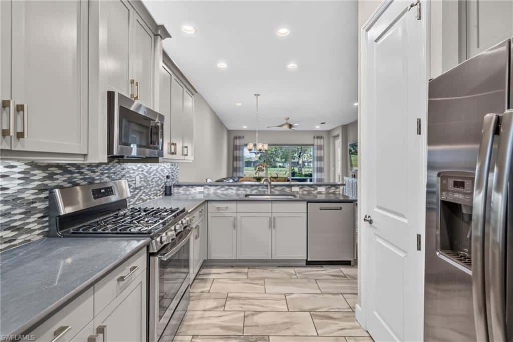 28405 Abruzzo Dr, Bonita Springs, photo 15