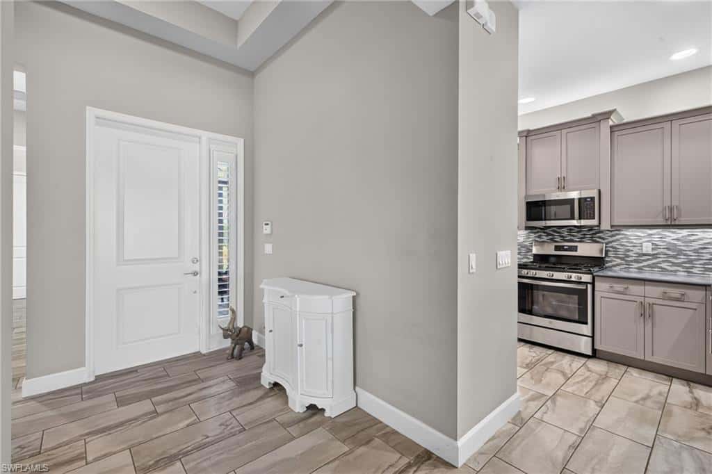 28405 Abruzzo Dr, Bonita Springs, photo 4