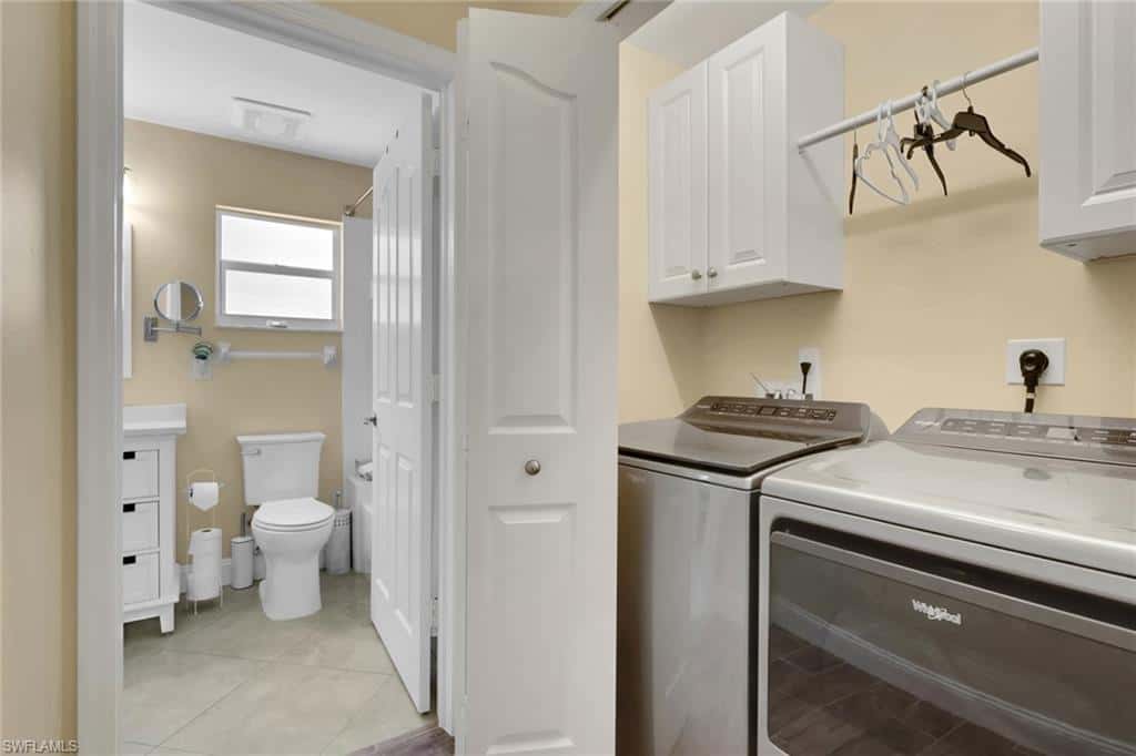 2266 Stacil Cir, Naples, photo 32