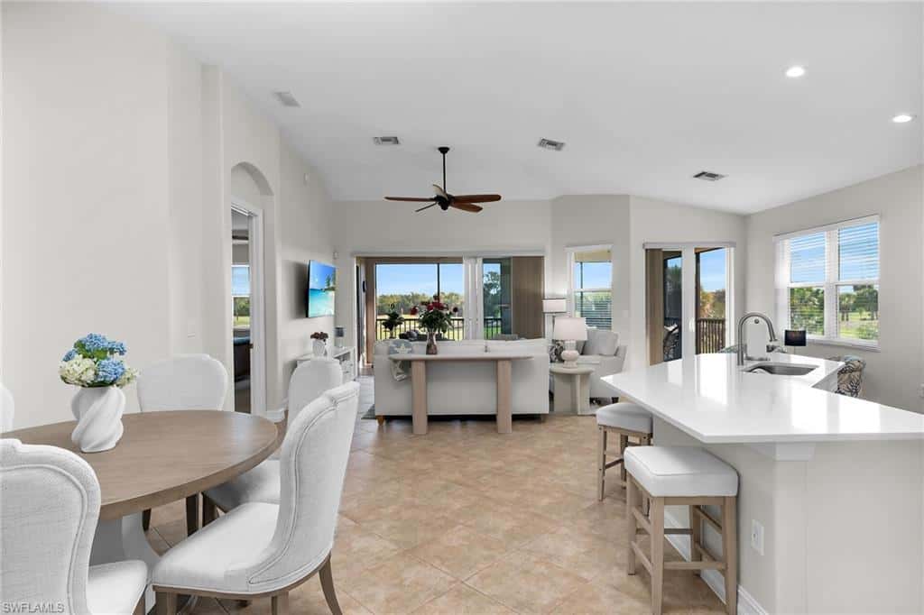 1286 Rialto Way #9-202, Naples, photo 4