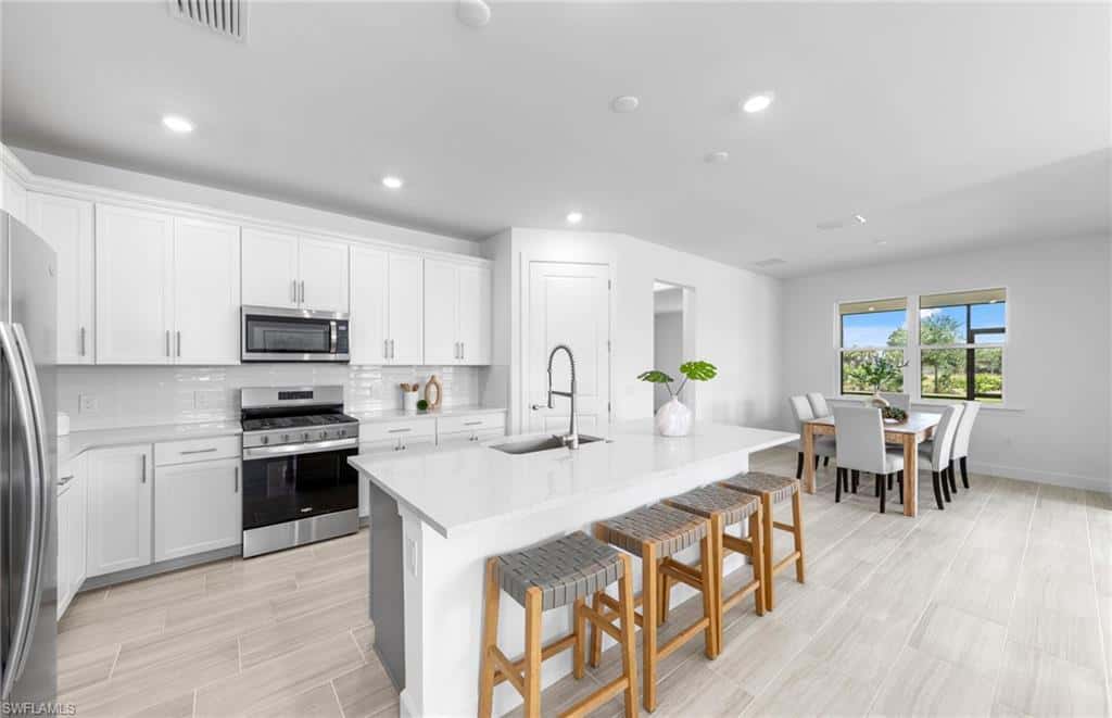 12591 Quartz Dr, Alva, photo 16